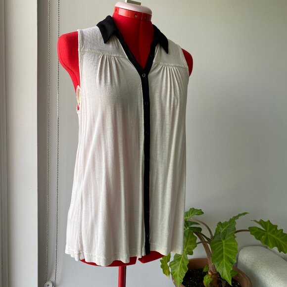 Sleeveless Button-Front Collared Shirt - Picture 1 of 5